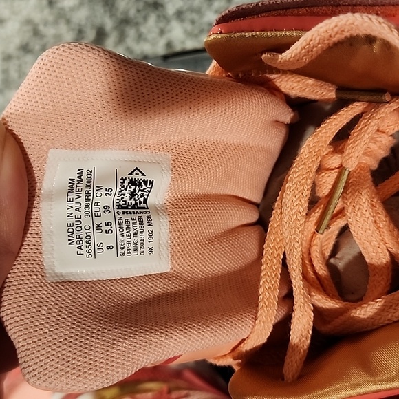 Feng Chen Wang Coverse - Picture 5 of 7